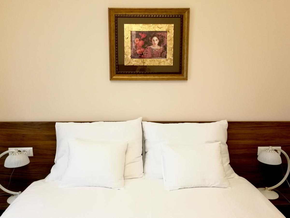Hotel Maroon Zágráb Kültér fotó