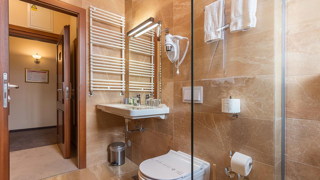 Hotel Maroon Zágráb Kültér fotó