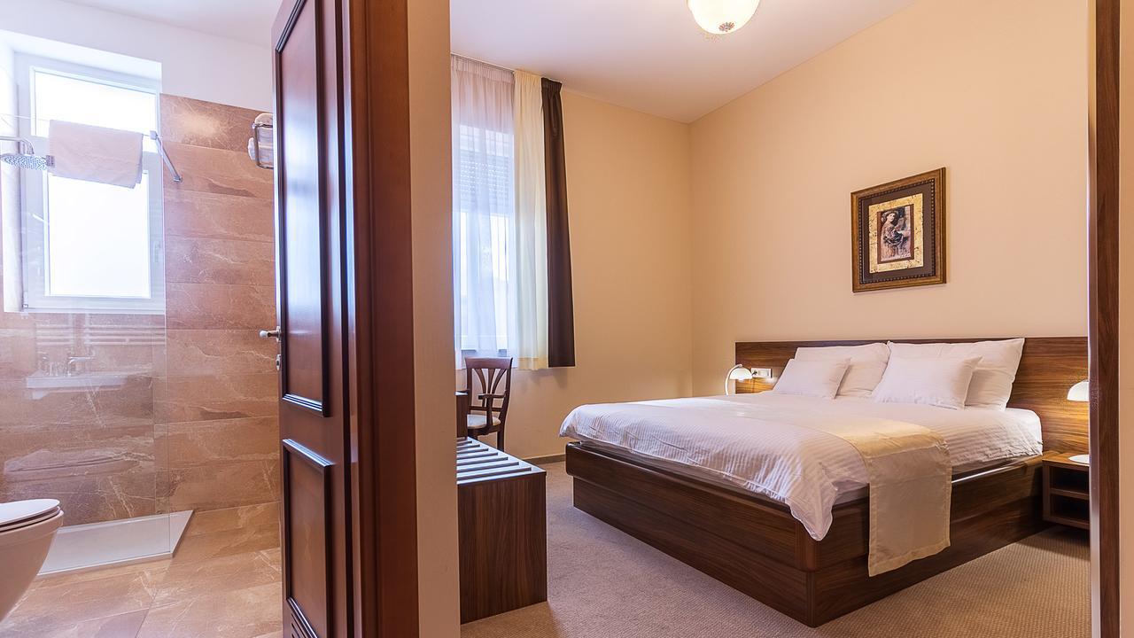Hotel Maroon Zágráb Kültér fotó